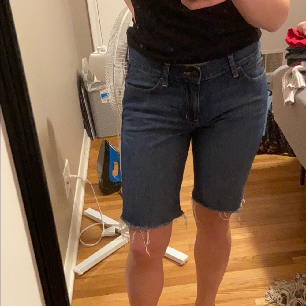 Old navy size 8 Bermuda Jean shorts